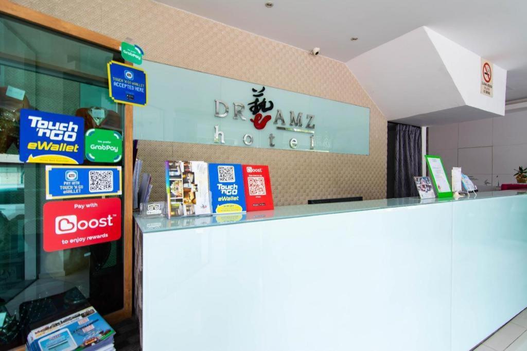 Hotel Zamburger Plaza Mahkota Melaka Zewnętrze zdjęcie