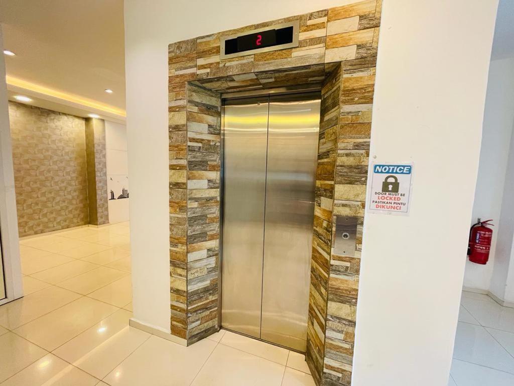 Hotel Zamburger Plaza Mahkota Melaka Zewnętrze zdjęcie