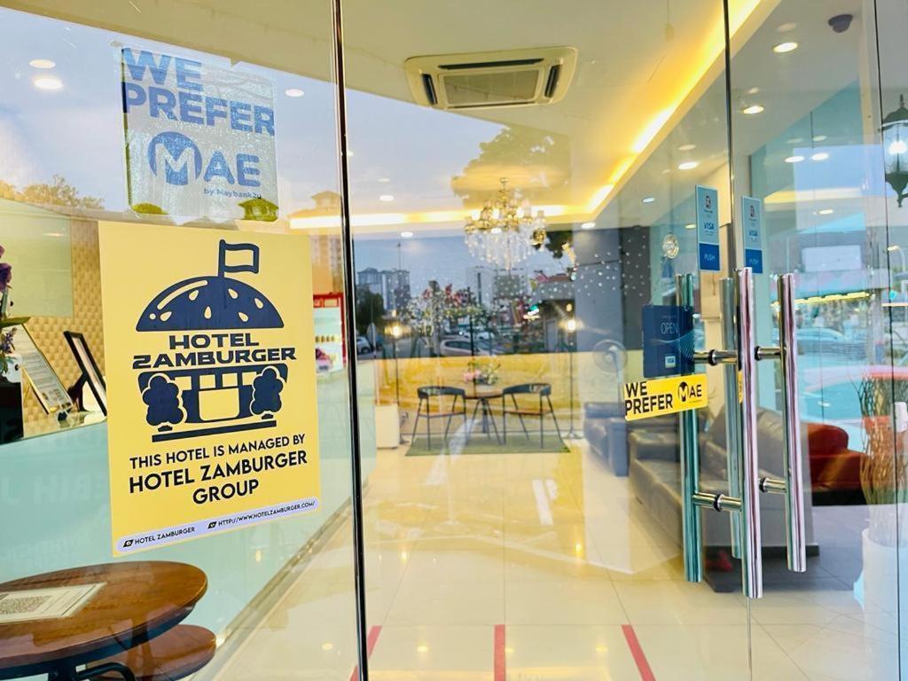Hotel Zamburger Plaza Mahkota Melaka Zewnętrze zdjęcie