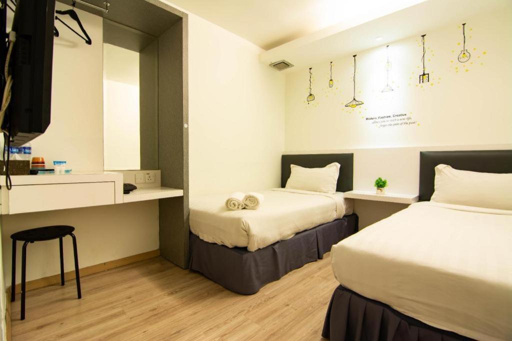 Hotel Zamburger Plaza Mahkota Melaka Zewnętrze zdjęcie