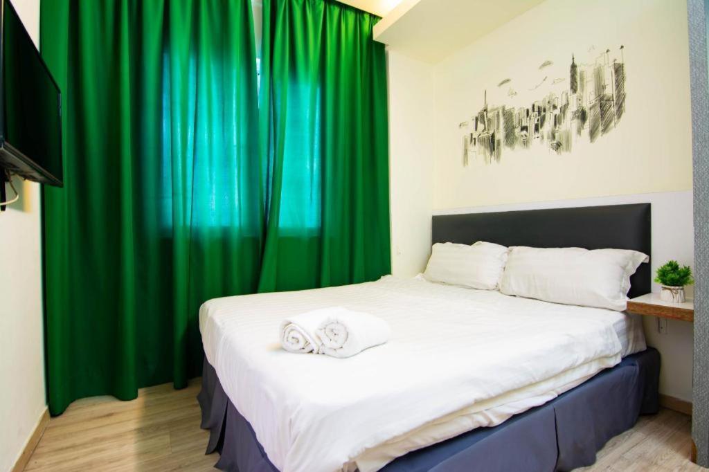 Hotel Zamburger Plaza Mahkota Melaka Zewnętrze zdjęcie